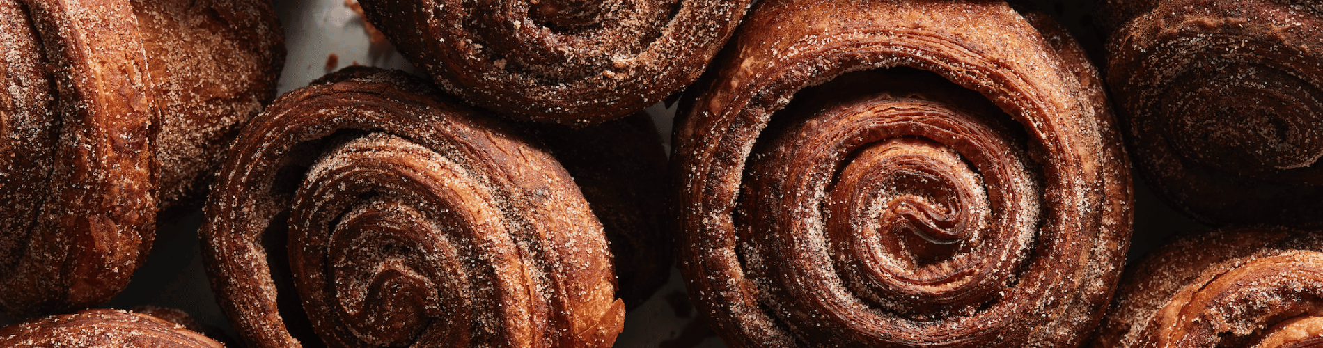 gails_cinnamon_rolls_1900x500 (1).png